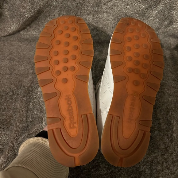 Reebok Classic Leather Shoes - Picture 5 of 5